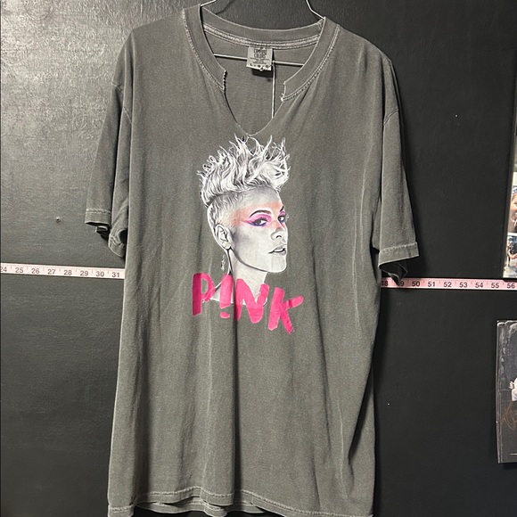 Pink - Picture 1 of 4